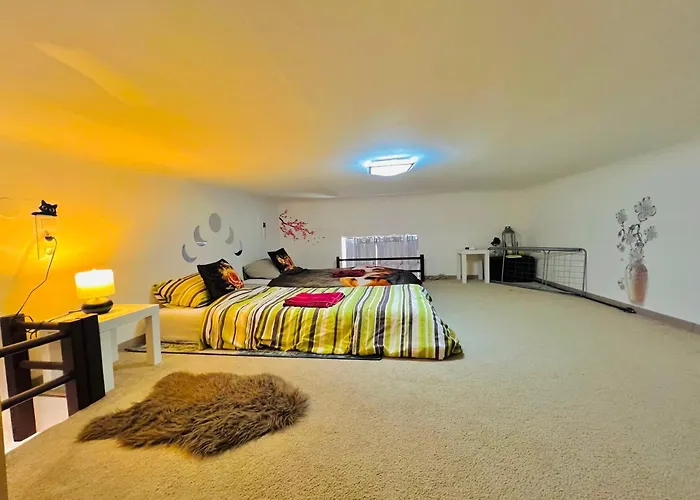 Chloe Apartment
